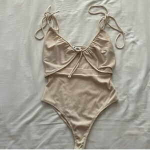 Princess Polly Tie-Front Bodysuit - 8